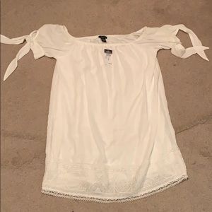 Never been worn before.